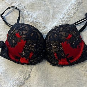 Victoria’s Secret very sexy bra